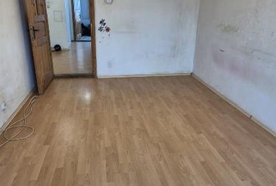 Apartament cu 2 camere decomandat în Titan - 3