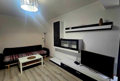 Apartament cu 2 camere decomandat, mobilat în Central