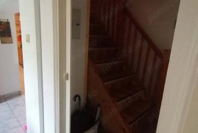 Casă cu 8 camere cu Teren 220 Mp în Berceni - 7
