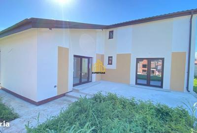 Casă cu 4 camere în Domnești