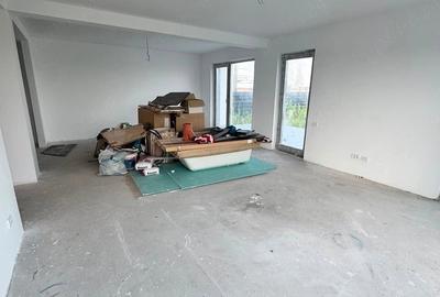 Casă cu 5 camere cu Teren 517 Mp în Central