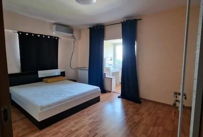 Apartament cu 3 camere decomandat în Central - 1