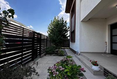 Casă cu 4 camere cu Teren 400 Mp în Central