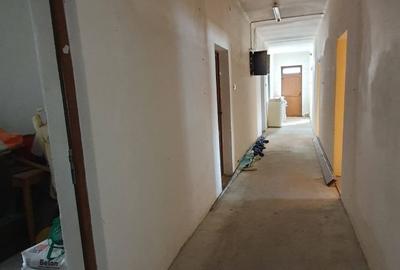 Spațiu comercial, de 1,200 mp, în Exterior Est - 29