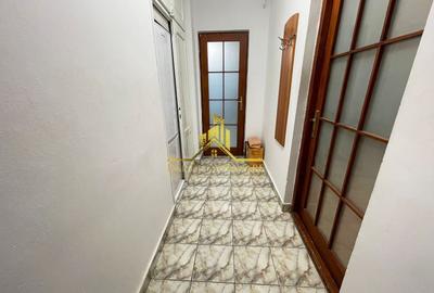 Apartament cu 3 camere semidecomandat, mobilat în Central - 20