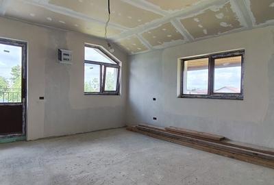 Casă cu 4 camere cu Teren 508 Mp în Ulmi - 7