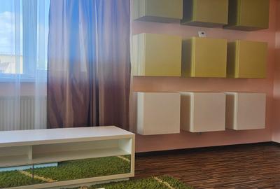 Apartament cu 3 camere în Central - 1
