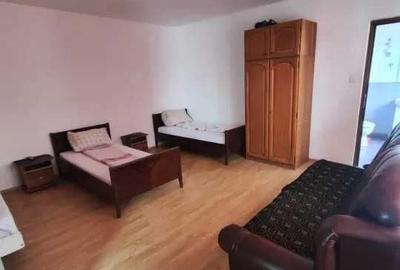 Casă cu 4 camere cu Teren 316 Mp în Central
