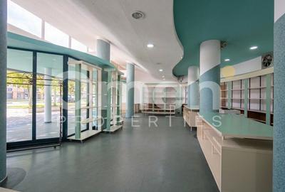 Spațiu comercial, de 220 mp, în Central