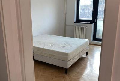 Apartament cu 3 camere decomandat în Văcăresti - 6