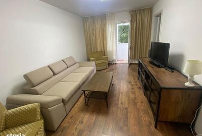 Apartament cu 3 camere în Micro 6 - 5