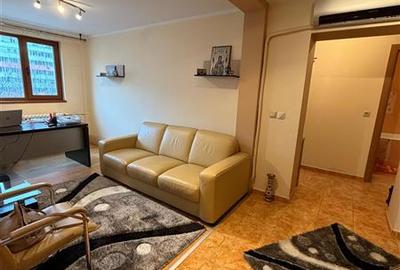 Apartament cu 2 camere semidecomandat în Obor