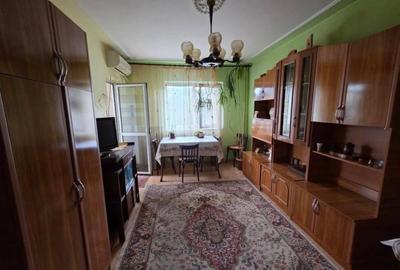 Apartament cu 2 camere decomandat în Dacia