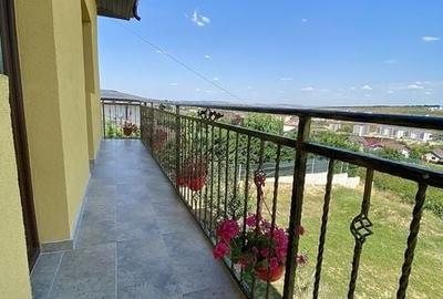 Casă cu 4 camere cu Teren 155 Mp în Bârnova - 2