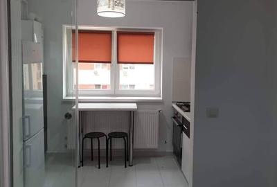 Garsonieră decomandată în Central