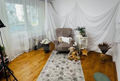 Apartament cu 3 camere decomandat în Tudor