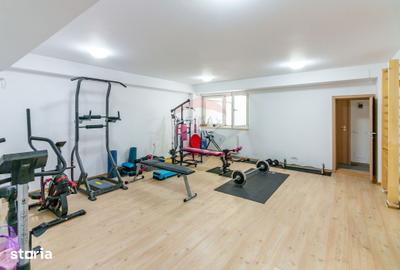 Apartament cu 4 camere semidecomandat în Herăstrău