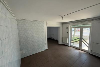 Spațiu comercial, de 58 mp, în Central - 4
