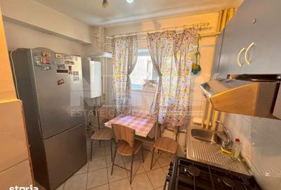 Apartament cu 3 camere în George Enescu