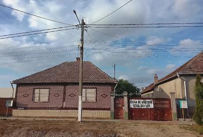 Casă cu 3 camere cu Teren 1430 Mp în Socodor