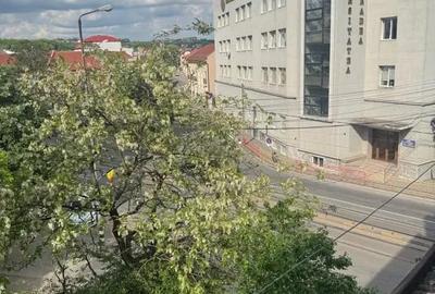 Apartament cu 2 camere semidecomandat în Central - 2