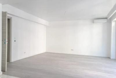 Apartament cu 4 camere în Central - 1
