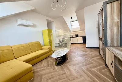 Apartament cu 3 camere semidecomandat, mobilat în Turnișor