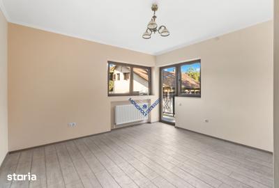 Casă cu 6 camere cu Teren 3677 Mp în Central