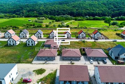 Casă individuală cu 4 camere cu Canalizare în Est - 11