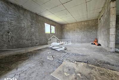 Casă cu 4 camere cu Teren 343 Mp în Comișani - 7