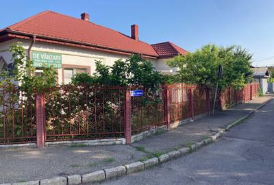 Casă cu 4 camere cu Teren 357 Mp în Central