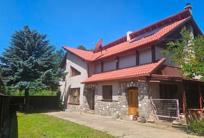 Casă individuală cu 8 camere cu Teren 4500 Mp în Vâlcele - 4