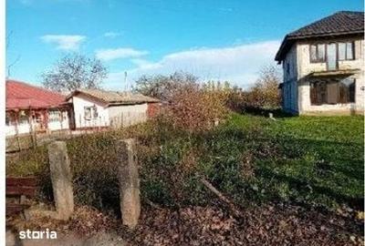 Casă cu 1 camere cu Teren 716 Mp în Prundu