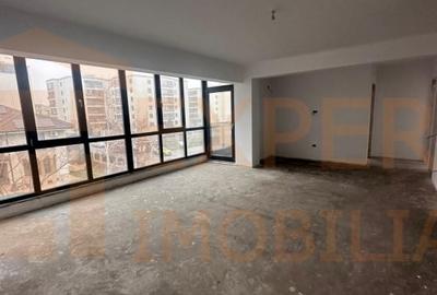 Apartament cu 4 camere decomandat în Tomis Plus - 1