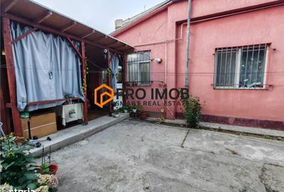 Casă cu 4 camere decomandat în Băceni