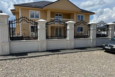 Casă cu 6 camere cu Teren 1091 Mp în Tărlungeni - 2