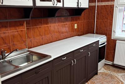 Apartament cu 3 camere decomandat în Central - 2