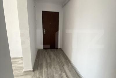 Apartament cu 2 camere semidecomandat în Decebal