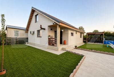 Casă individuală cu 4 camere cu Canalizare în Exterior Nord