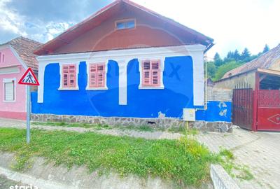 Casă cu 4 camere cu Teren 1063 Mp în Central