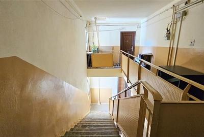 Apartament cu 4 camere decomandat în Aradului - 19