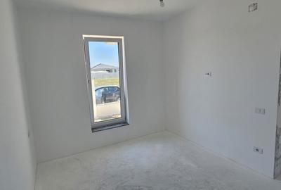 Casă cu 4 camere în Central - 3