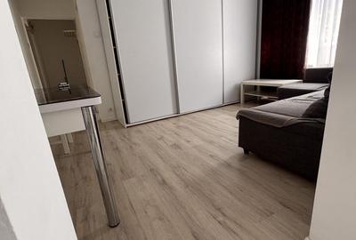 Apartament cu 3 camere semidecomandat în Militari - 2