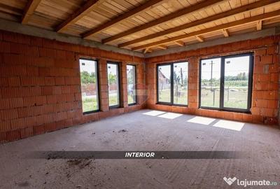 Casă cu 3 camere cu Teren 500 Mp în Central