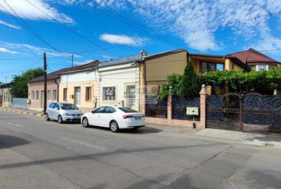 Casă cu 3 camere cu Teren 305 Mp în Central
