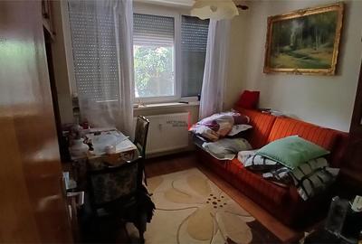 Apartament cu 3 camere semidecomandat în Vatra Luminoasă