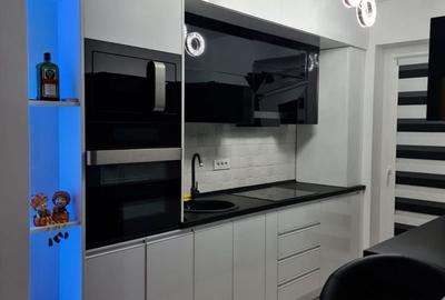 Apartament cu 3 camere decomandat în UTA - 1