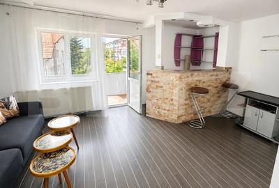 Apartament cu 3 camere semidecomandat în Central