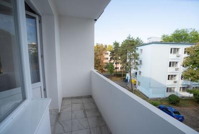 Apartament cu 2 camere decomandat în Cornișa