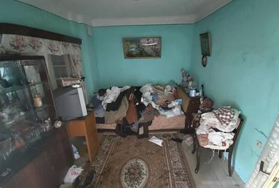 Casă cu Teren 90 Mp în Mihai Bravu